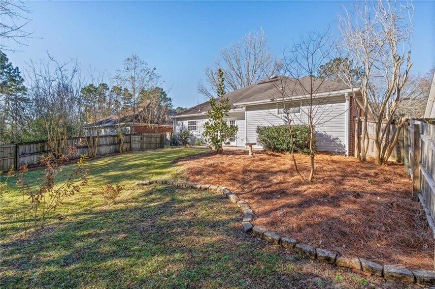 Building Photo - 1263 Smithfield Rd E