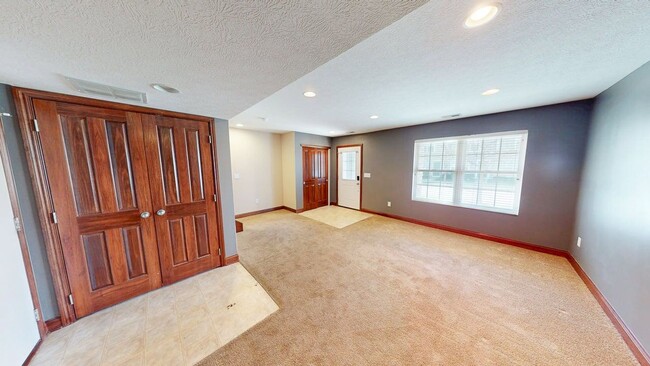 Building Photo - 5930 Winberry Creek Dr