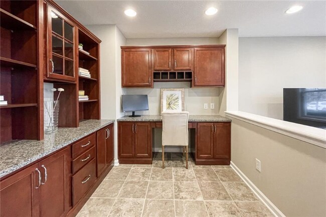 Building Photo - 12729 Vanderhorst St