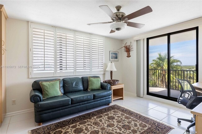 Building Photo - 4000 N Hwy A1A