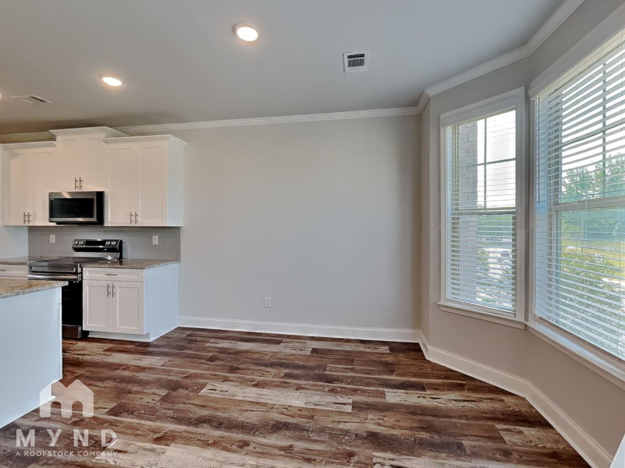Building Photo - 597 Fundao Ln