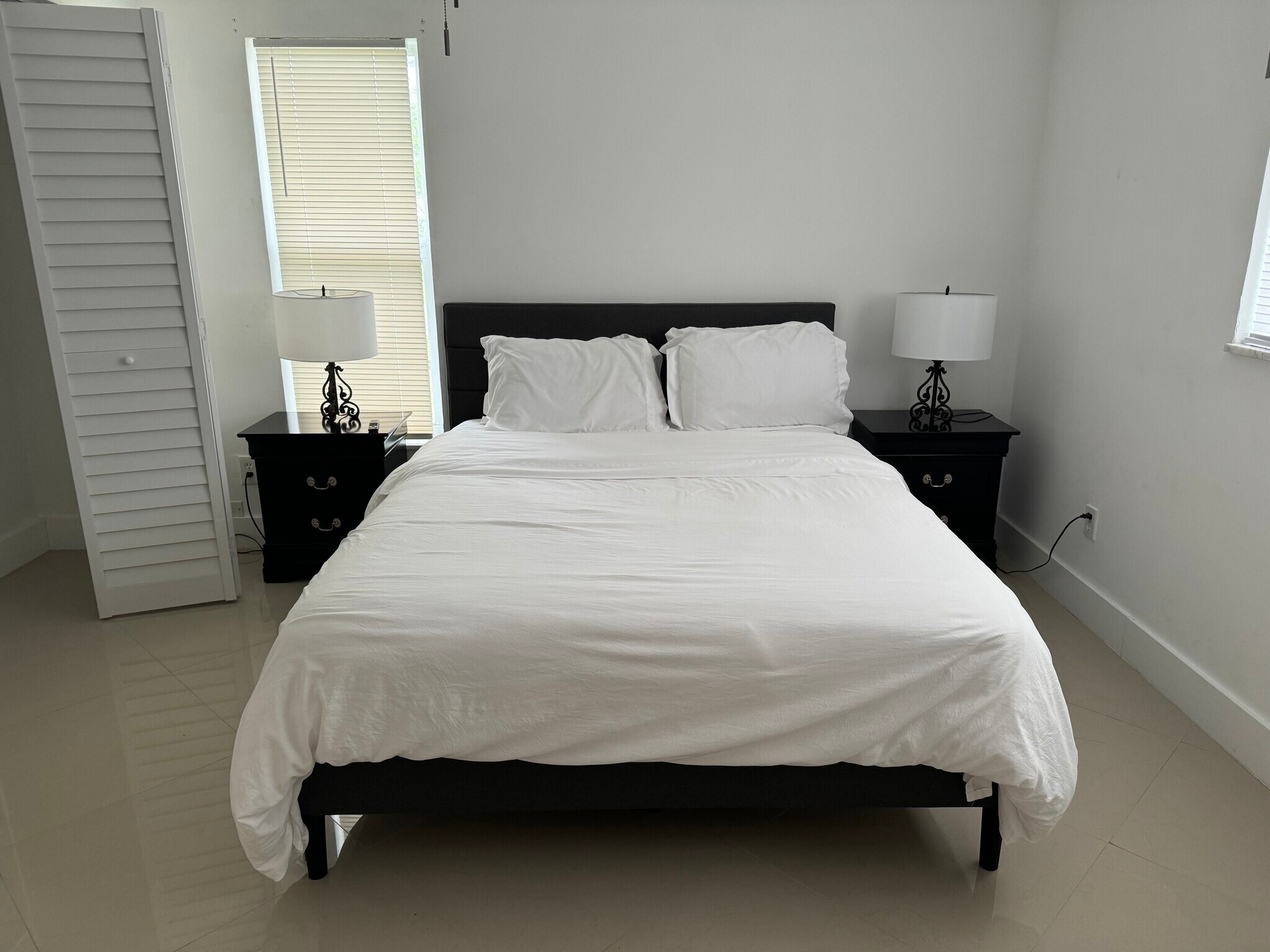Building Photo - 5204 Coronado Pky