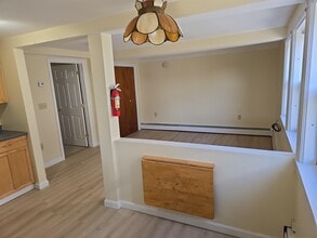 Building Photo - 165 S Main St