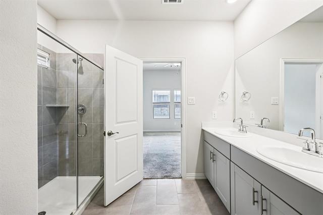 Building Photo - 1303 Cress Gdn Ln