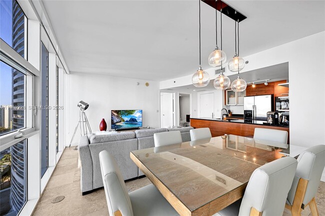 Building Photo - 1830 S Ocean Dr