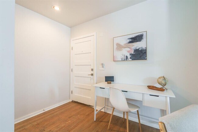 Building Photo - 201 NW 23rd St