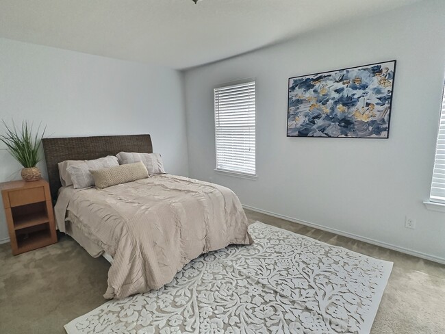 Building Photo - Modern Room for Rent