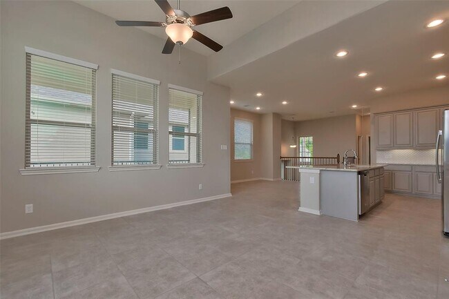 Building Photo - 163 Axlewood Ct