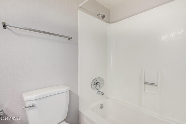 Building Photo - 8055 E Thomas Rd