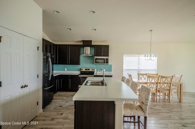 Building Photo - 4110 Sage Brush Cir