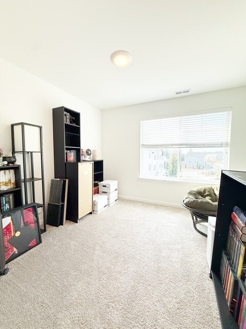 Building Photo - 1090 NW Dragonstone St