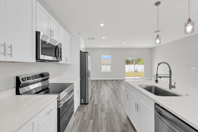 Building Photo - 15684 SW 37th Cir