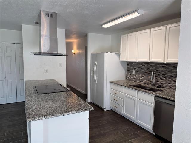 Building Photo - 4945 Wampler Dr