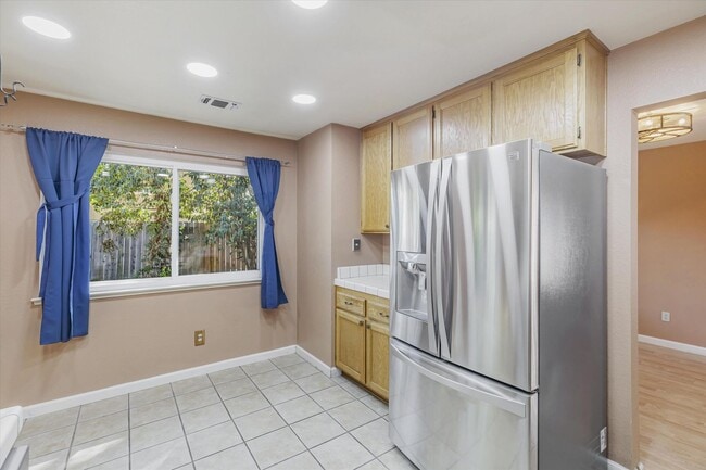 Building Photo - 4100 Diane Dr