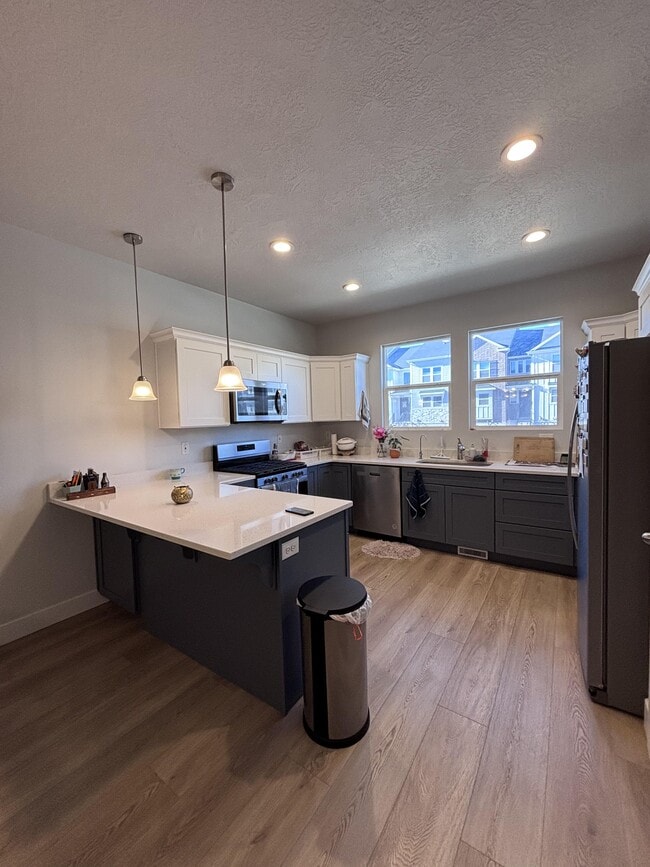 Building Photo - 2052 N 4100 W