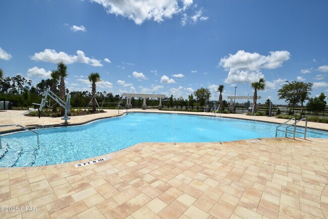 Building Photo - 4858 Sweetspire Dr