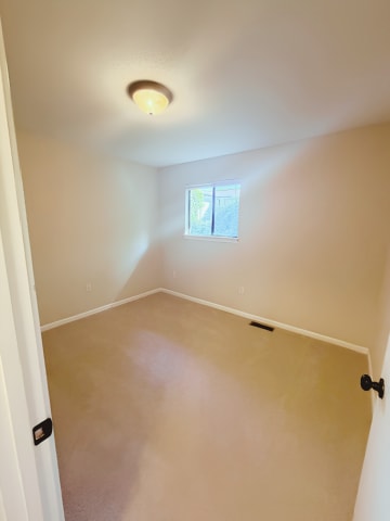Building Photo - Beautifully Updated 3 Bedroom Condo with Community Pool in the Heart of Greenville!