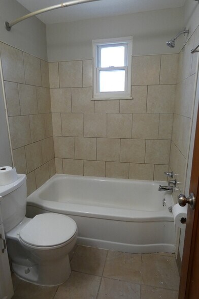 Building Photo - 3436 Brinway Dr