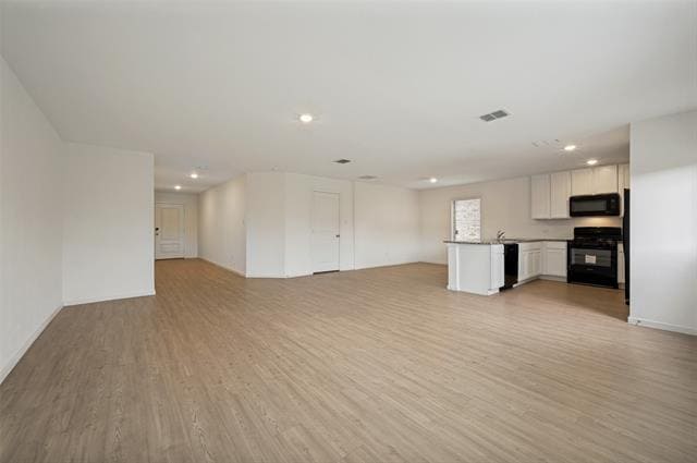 Building Photo - 213 Adelina Dr