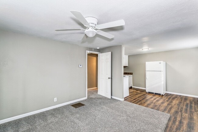 Building Photo - Tons of Space Plus a Two Car Garage!!!