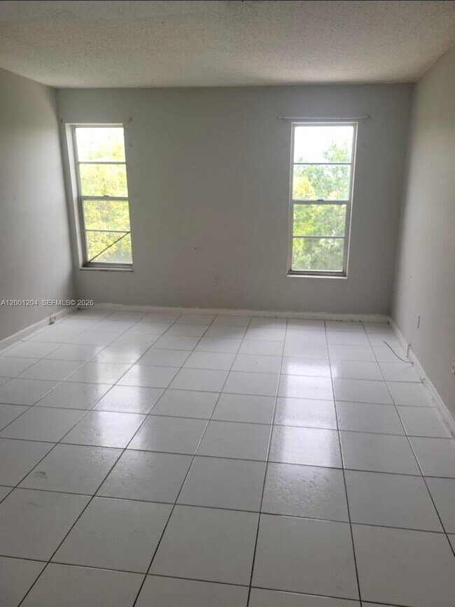 Building Photo - 2800 NW 56th Ave