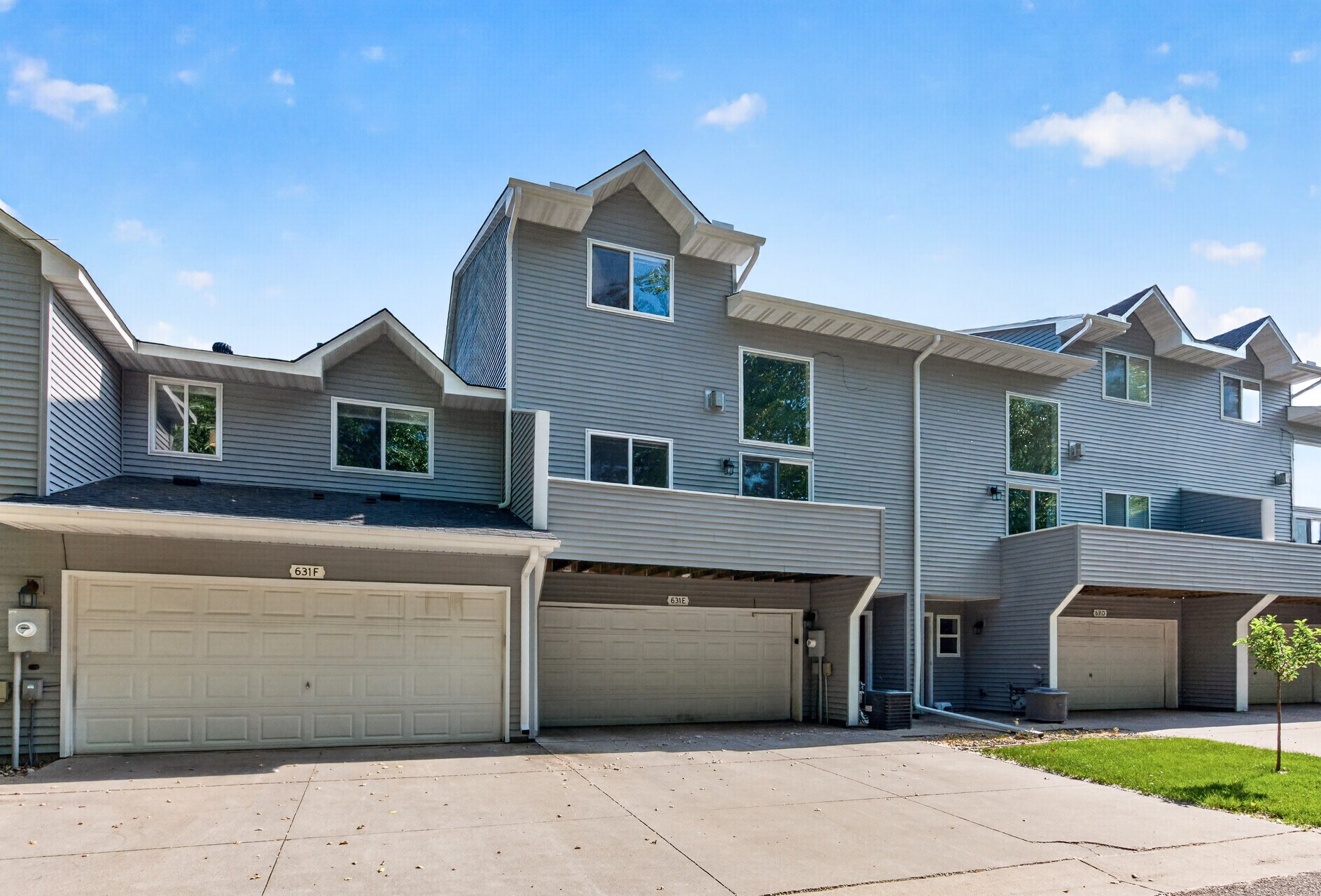 Building Photo - 631 Woodduck Dr