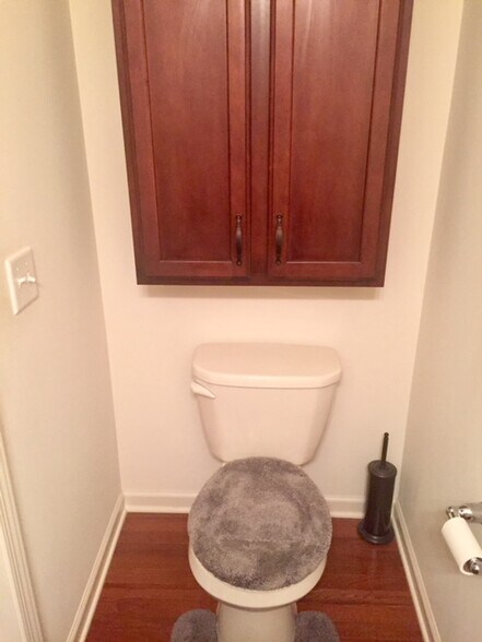 Main floor powder room - 602 Petersburg Rd