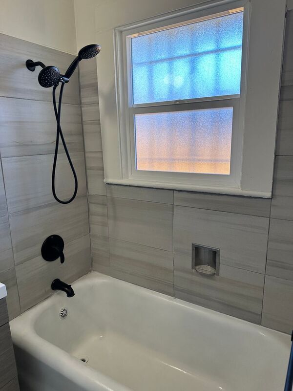 Building Photo - 780 61st St