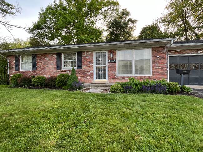 Primary Photo - 406 College Park Dr