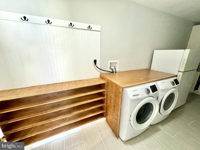 Building Photo - 11919 Autumnwood Ln