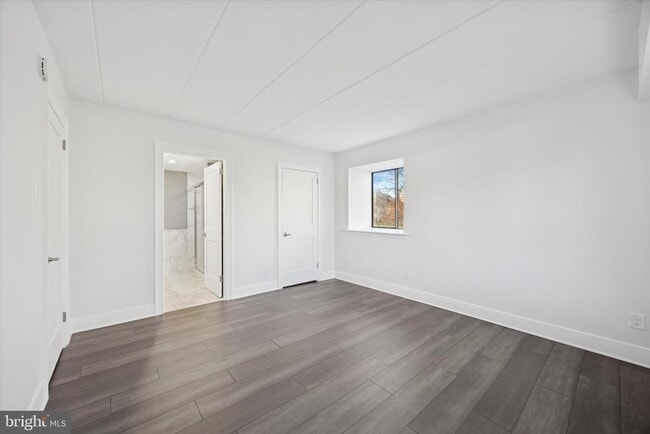 Building Photo - 40 Le Forge Ct