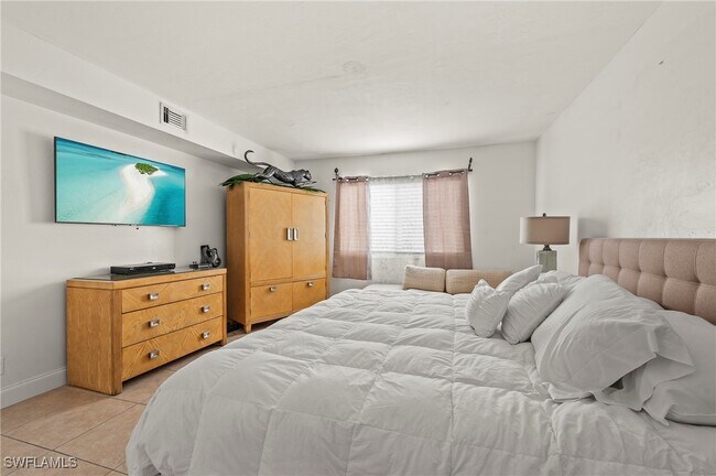 Building Photo - 4021 Ice Castle Way