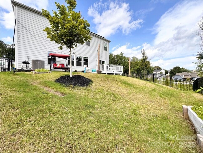 Building Photo - 940 Rachel Anne Dr