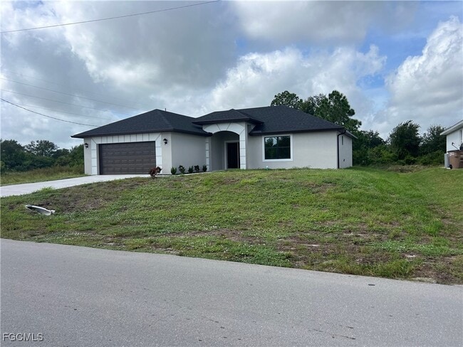 Building Photo - 1302 Sunniland Blvd
