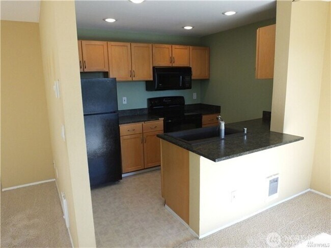 Building Photo - 1Bd/1Ba Bellevue Condo