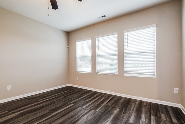 Building Photo - 364 Stone Arbor Wy