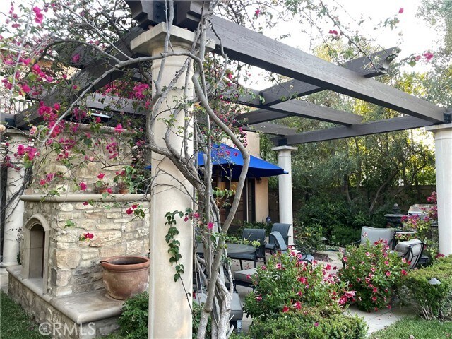 Building Photo - 1 Espalier Dr