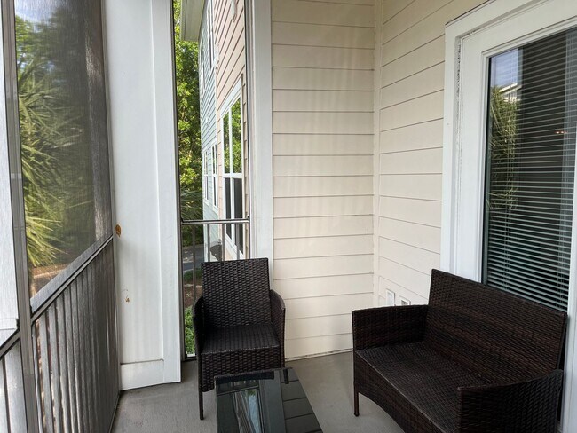 Building Photo - 2 Bedroom 2 Bath Furnished Condo at The Regatta - James Island