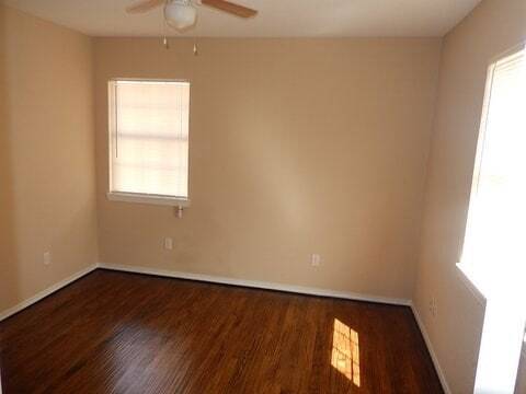 Building Photo - 10818 Sharondale Ln