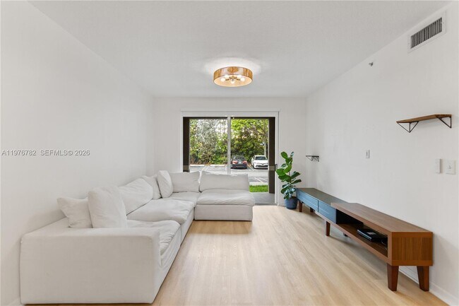 Building Photo - 6851 SW 44th St