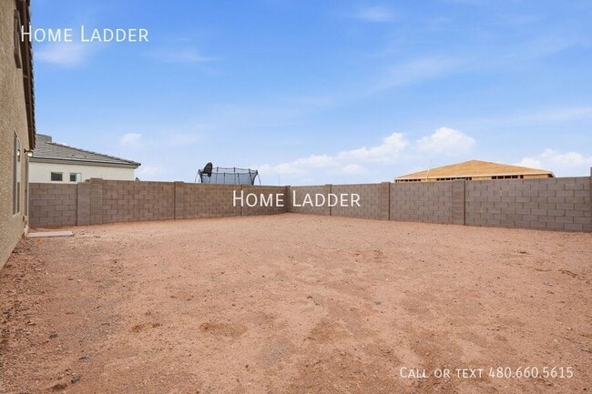 Building Photo - 1360 W Inca Dr