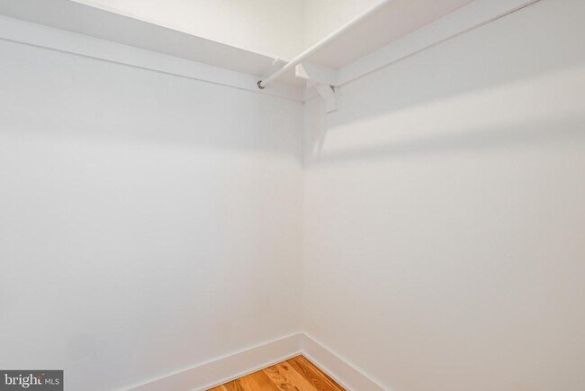 Building Photo - 1221 N 4th St
