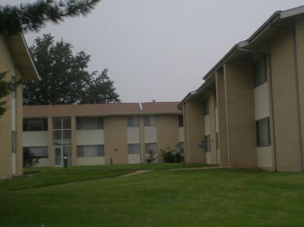 Primary Photo - 146 Clarkson Rd