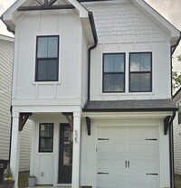 Building Photo - 525 Taffy Wy