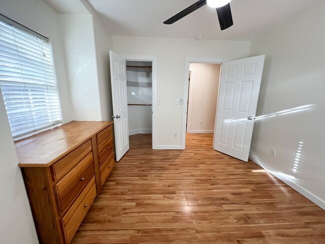 Building Photo - 1 Bed/1 Bath Cottage Style Home