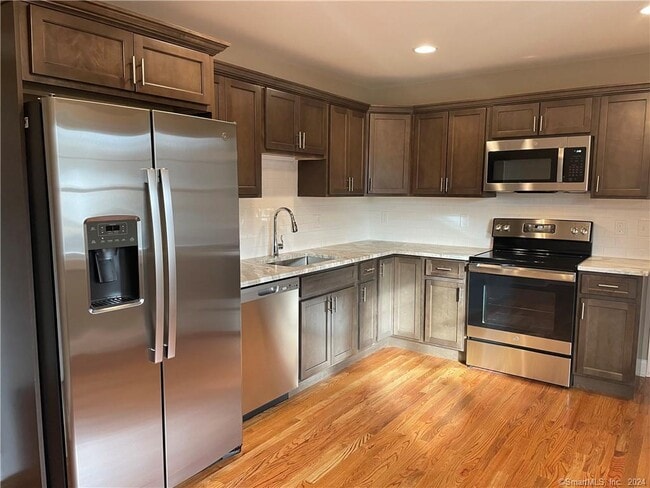 Primary Photo - 45 Old Turnpike Rd