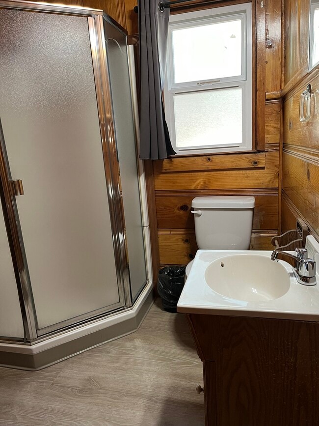 Building Photo - 3066 Oakland Ave