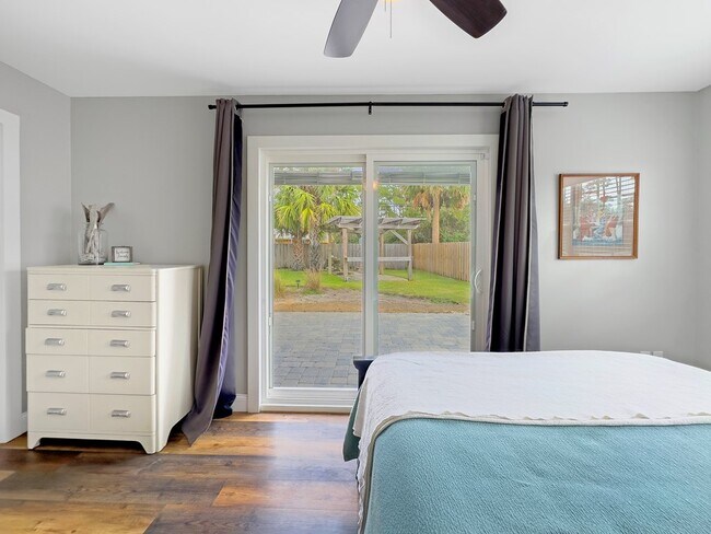 Building Photo - 103 Mimosa Ave