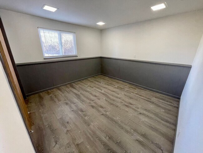 Building Photo - Newly Renovated 4 Bed 2 Bath House Near CSU!