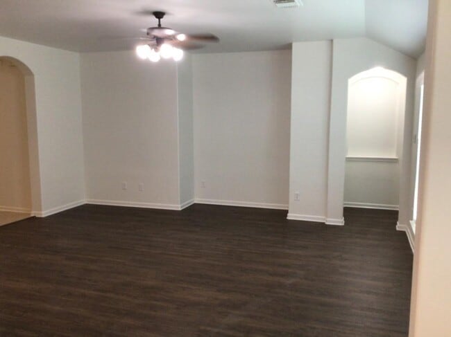 Building Photo - 21806 Saragosa Pond Ln